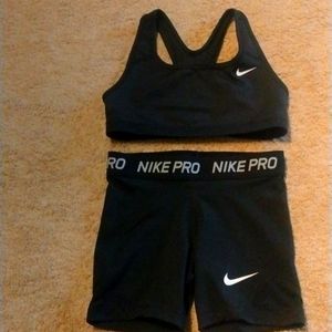 Girl's: Nike Pro Shorts/ Sports Bra Set ( Size 10/12). Excellent Cond $25 FIRM!!